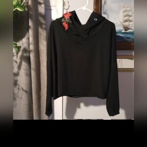 Rue 21 sweatshirt w/hood &with floral on hood